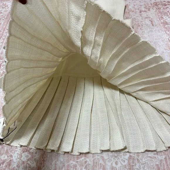 NWT Commense Tweed Pleated Cream Dress - Picture 14 of 14